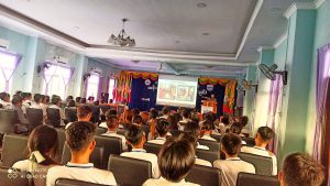 မူးယစ်ဆေးအန္တရာယ်ကင်းစင်ပပျောက်ရေးအသိပညာဟောပြောပွဲနှင့်ယာဉ်အန္တရာယ်နှင့်လမ်းအန္တရာယ်အသိပညာဟောပြောပွဲ